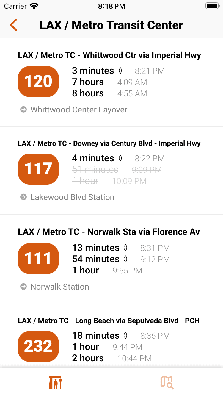 App screenshot showing real-time departures screen